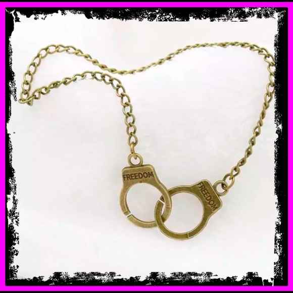 🆕 Freedom Handcuff Steam Punk Necklace - Picture 12 of 12